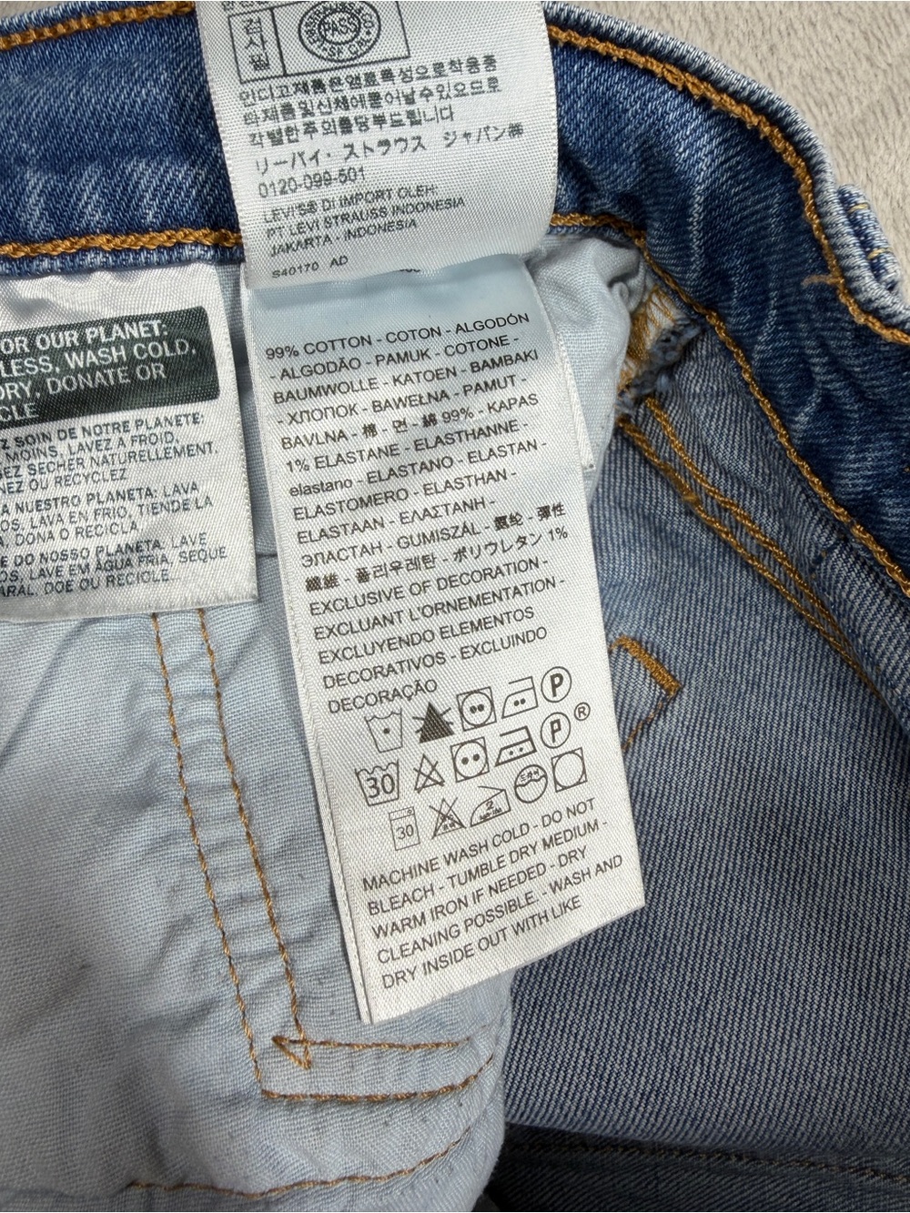 Levi’s Women’s 501 High Rise Cotton Blend Button Fly Blue Jean Denim Shorts 29 - Picture 16 of 16
